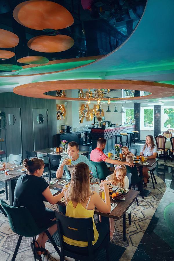 Zacisze Nad Nida Resort Pinczow Exterior foto